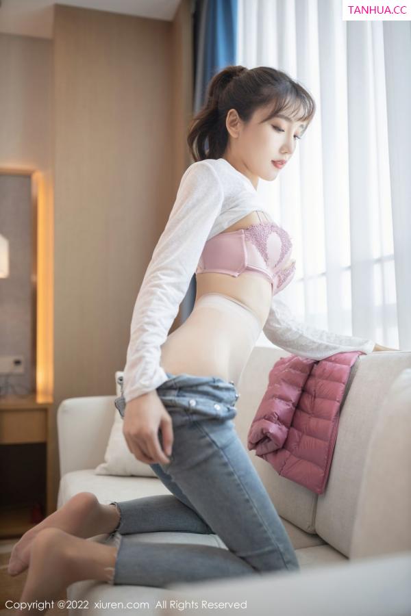 陆萱萱  [XiuRen]高清写真图 2022.01.20 No.4493 陆萱萱第38张图片